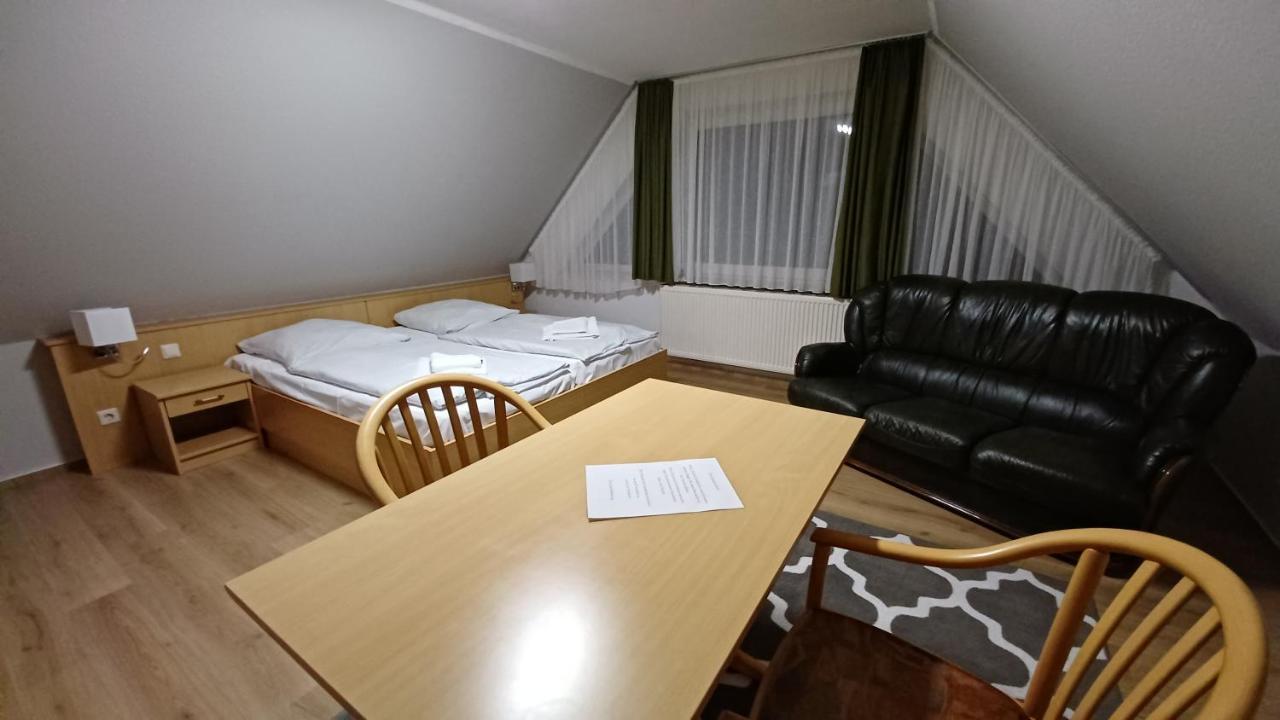 Haus Waldesruh Hotell Petersdorf  Exteriör bild